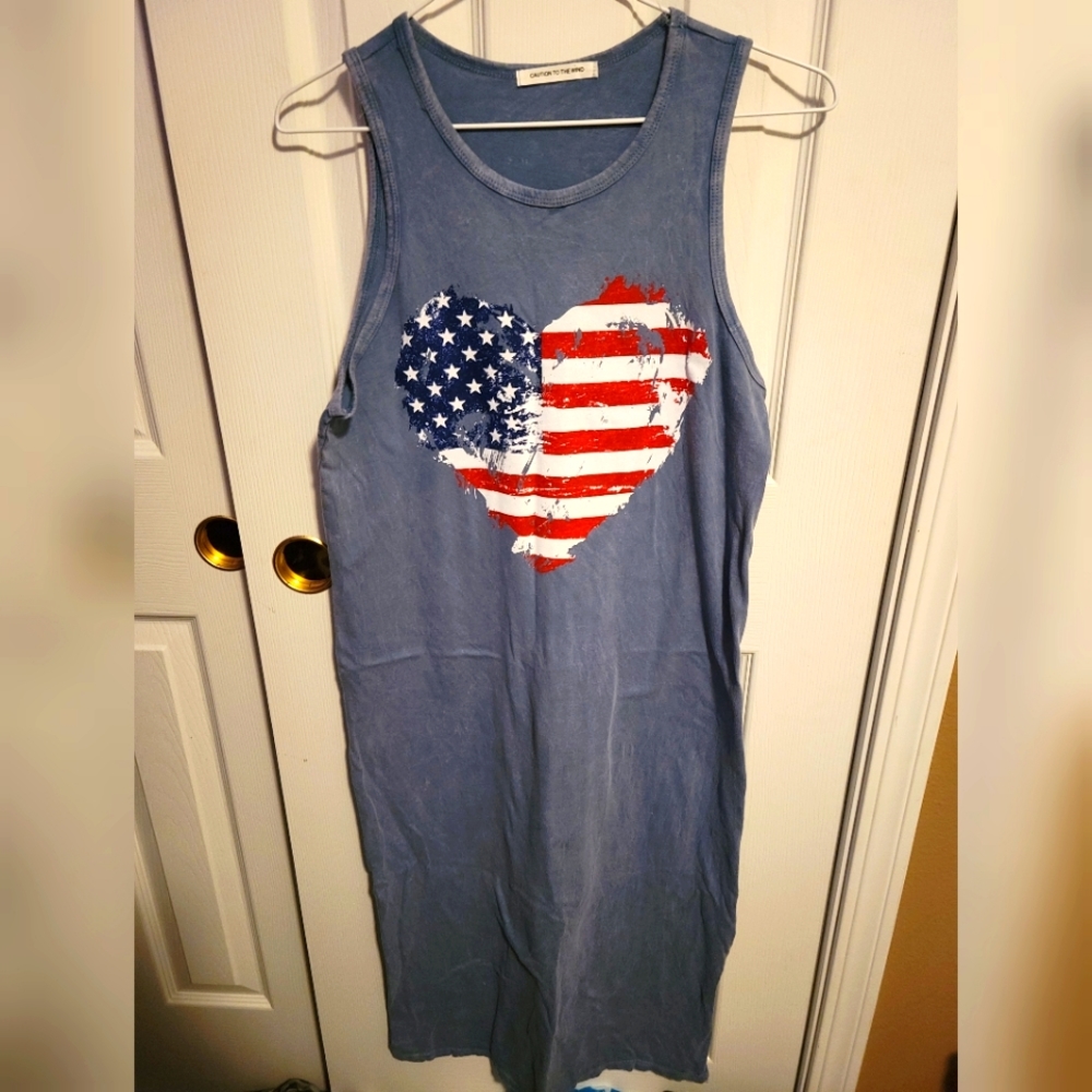 NWOT American Flag Heart Tshirt Dress